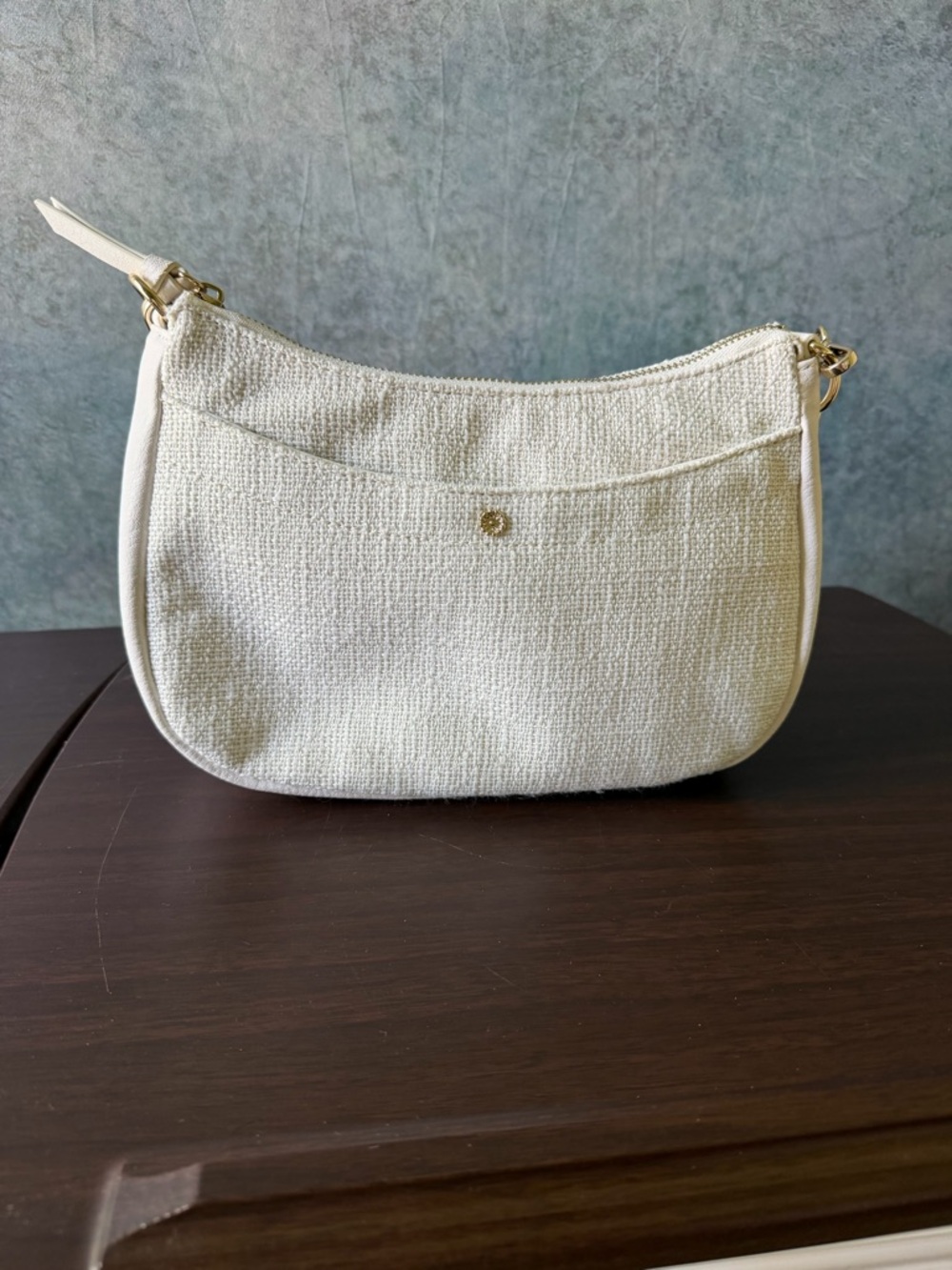 LC Lauren Conrad Cream Textured Shoulder Bag with Gold Hardware